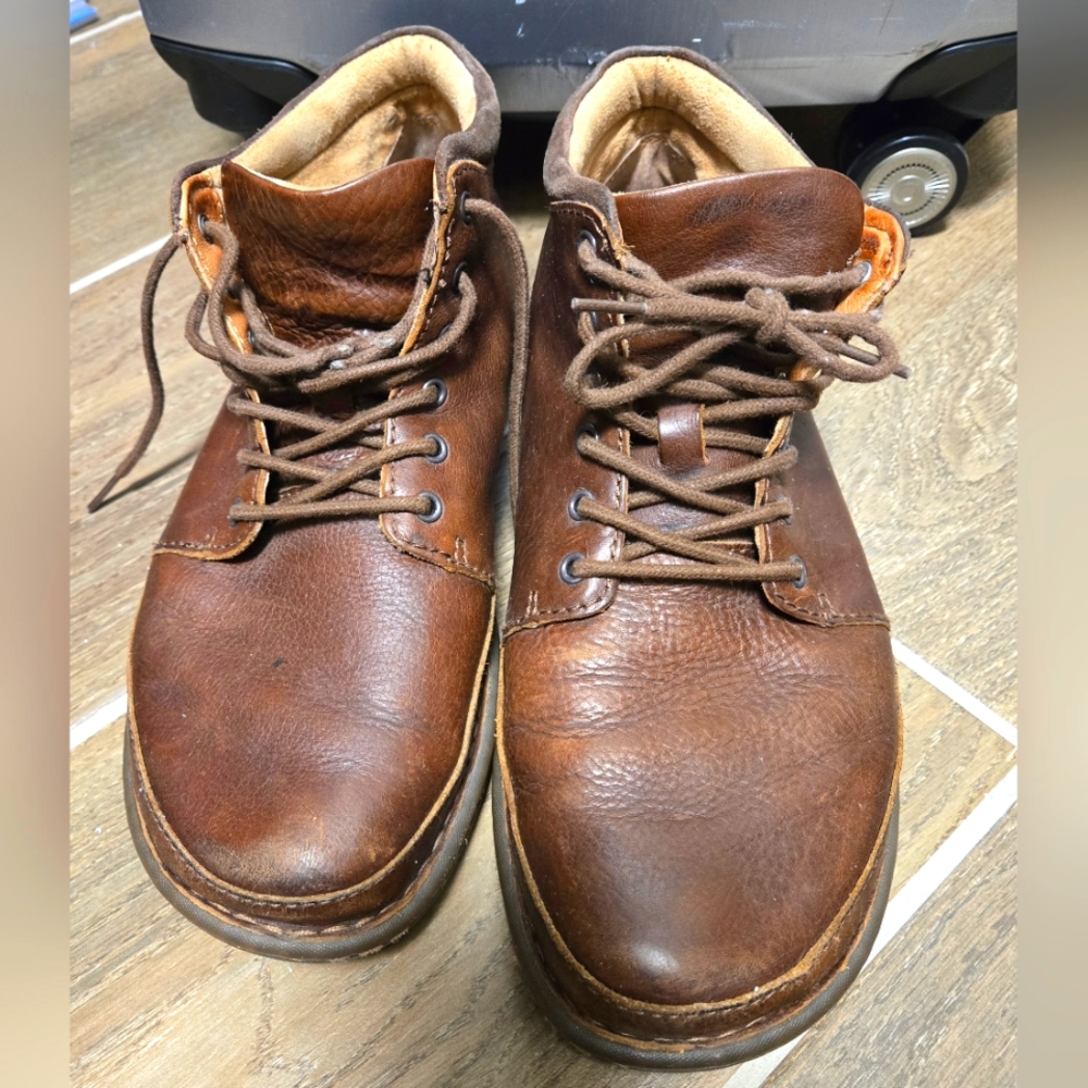 Born Brown Leather Ankle Boots with Lace-Up Design